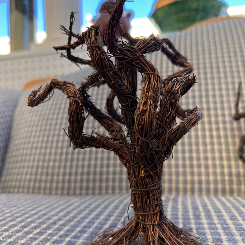 Decorative trees - Picture 3 of 5